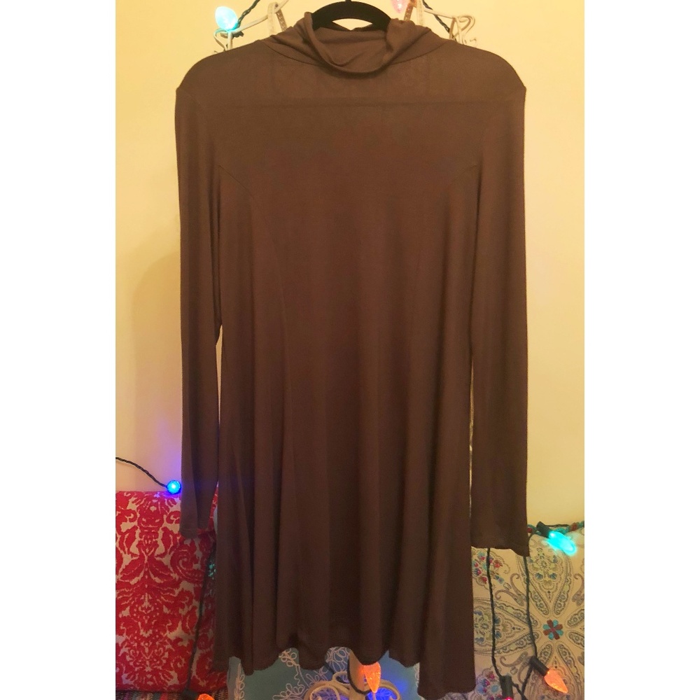 NWT Olive Jersey Knit Turtleneck Shift Dress